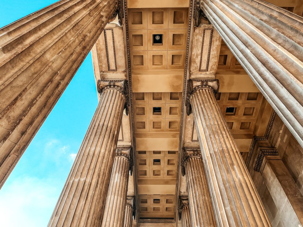 Bayswater Londra: al British museum puoi ammirare la sesta cariatide ed i reperti appartenenti al Partenone 