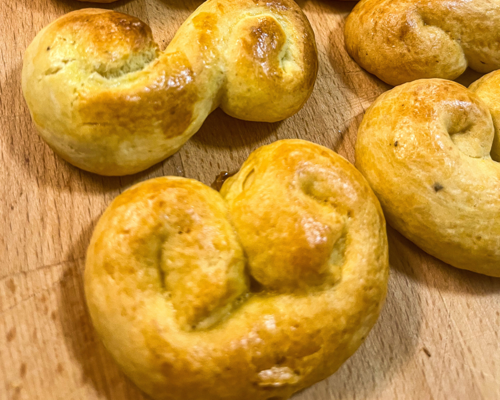 Koulourakia, biscotti greci pasquali ricetta 