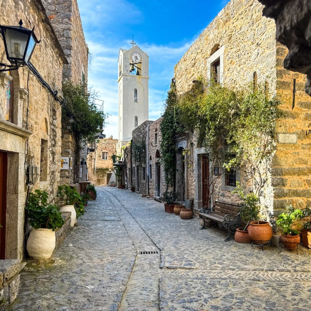 Mesta, uno dei ventiquattro villaggi dei Mastichochoria, Chios.